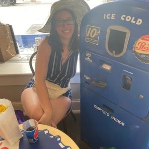 Meet your Posher, Ashley